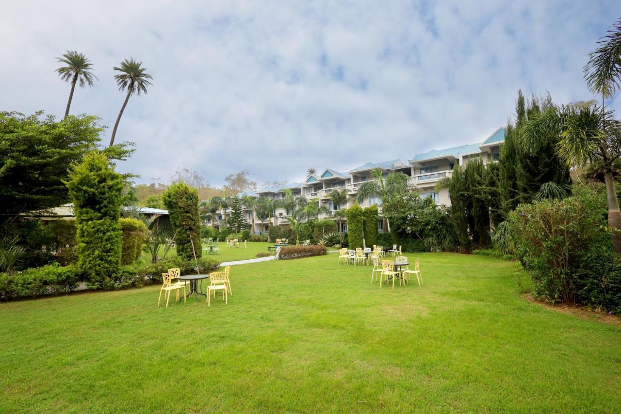 Hummingbird Resort Mount Abu Exterior photo